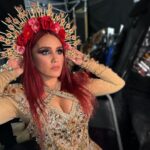 Dulce María Instagram - Empieza la cuenta regresiva… nos faltan solo 3 conciertos generación rebelde. Nos vemos en un ratito 🇲🇽🌹✨ Make up @cmorbeauty Hair @elpanqueee Photo @arielquirino