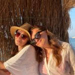 Duygu Karaca Instagram - ÇOK... 💕 @selennozgurr Torba, Bodrum
