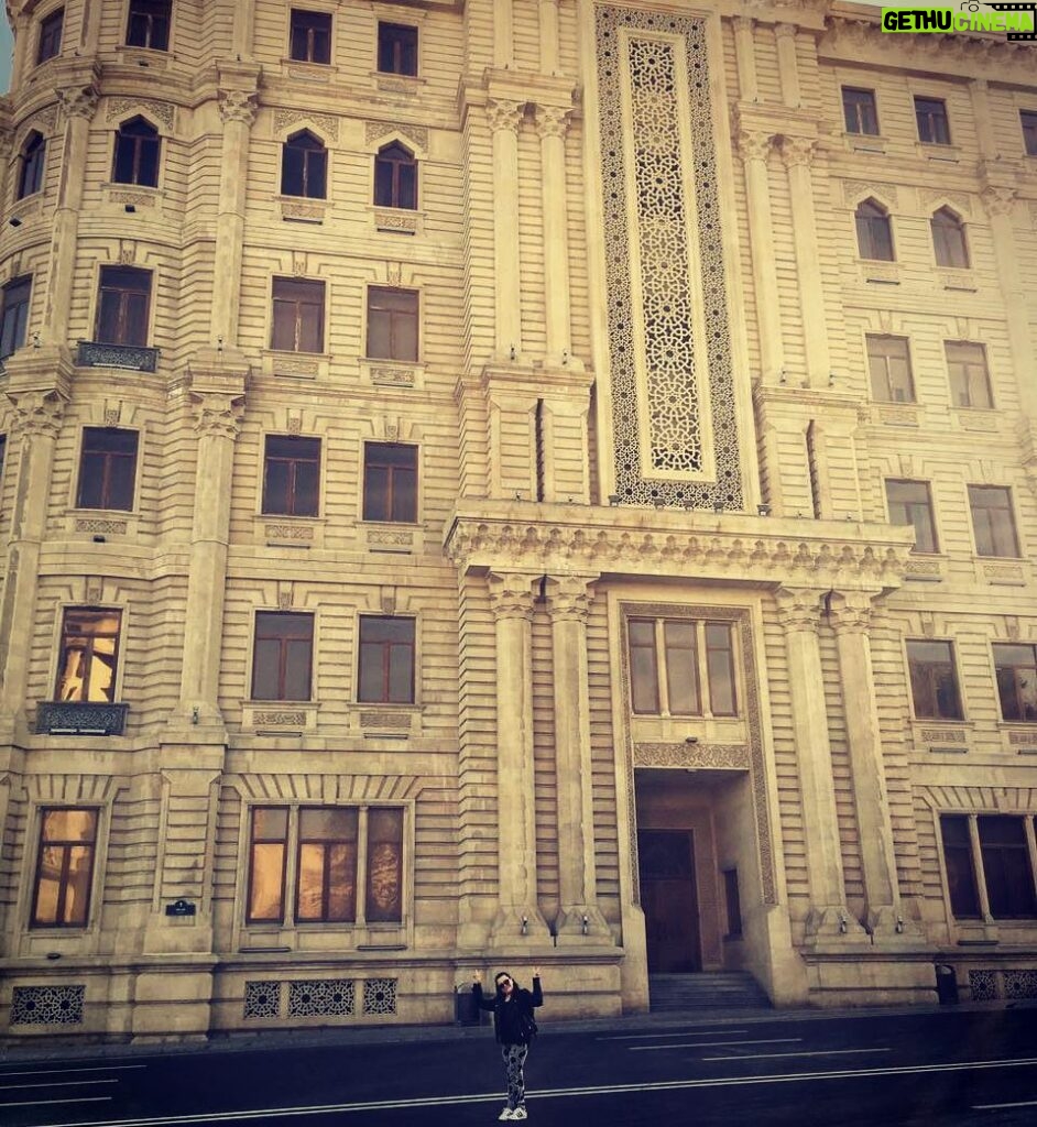 Duygu Karaca Instagram - Fotoğraftaki beni bul :)🔎 Baku, Azerbaijan