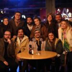 Duygu Karaca Instagram - Herkesin mutlu çalıştığı bir set. Cokk keyifli bir senaryo.Iyi oyuncularin ve iyi insanlarin bir araya geldigi bir ekip. Genelde setlerde ilginc seyler olur ve mutlaka bir olay çıkar.Bu sefer bu kelimeler sadece dizinin isminde vardı.İlginç Bazı Olaylar... 🤍 Bu ekipte olmasam izlerken cok kıskanırdım. Herkese ama herkese sonsuz tesekkurler 🤍💫 @olaylarexxen @ibrahimbuyukak @nulookofficial @kutufilm @runonuzu @gokayakcay @lulye #hazaldut @idilsoysalan @idilsoysalantm #i̇lginçbazıolaylar #exxen