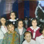 Duygu Karaca Instagram - A-normal tek bir kisi var fotografta...😐 Çocukluğum