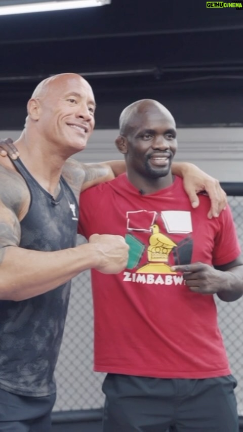 Dwayne Johnson Instagram - He fights to pay it forward 🙏🏾👏🏾💪🏾 Wishing my brother @thembagorimbo_mma best of luck today in his @UFC welterweight fight on FIGHT NIGHT on @ESPN+ @ 1PM PT Themba’s amazing story caught my eye when MMA fans sent me an ESPN tweet where Themba had just $7 bucks in his bank account before his last fight. I flew to meet him and instantly realized he’s a special & humble human being. I’m honored to play a very very small role in his inspiring journey. Best of luck my brother and welcome to our @zoaenergy TEAM #UFCVegas85 #ThembaGorimbo #ZOAAthlete #UFCWelterweight #Zimbabwe 🇿🇼