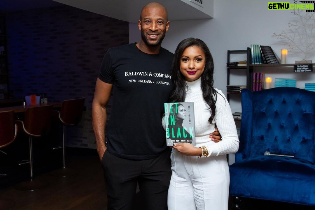 Eboni K. Williams Instagram - New Orleans…BABYYYYYYY NOLA showed up & showed out for #BetOnBlack 🖤💚 Magical evening at @baldwinandcompany (all bookstores should serve cocktails 🍸) Loved visiting my law school alma mater @loynolaw Special thanks to @loynoblsa for inviting me to keynote your scholarship gala and honoring me with your Prestige Award 🏆 Aiight Los Angeles…y’all got next Let’s see how the City of Angeles is acting See y’all TONIGHT at Malik’s 📚 Baldwin Hills Crenshaw Mall @malikbooks 📸 @chelsywileyphotography #Blackness #BlackPeople #success #newmindset #BlackWoman #BlackCulture #Black #BlackWriters #BlackEmpowerment #KnowYourself #diversebooks #goodnews #BlackPride #AfricanAmerican 