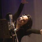 Ebru Gündeş Instagram - Stüdyodan sevgiler 🎤