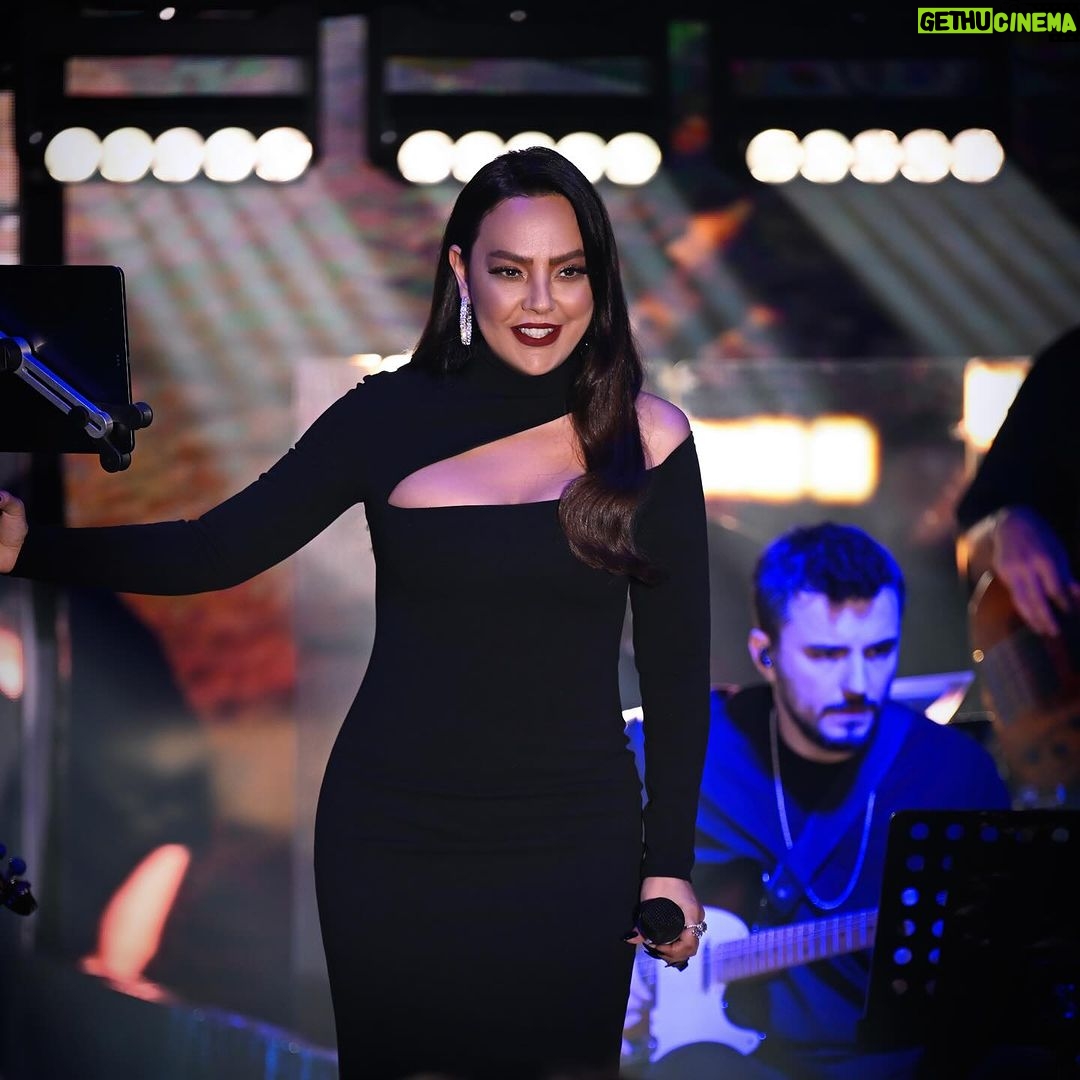 Ebru Gündeş Instagram - Hafta sonundan kalanlar Vol 1 😉