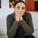 Ebru Gündeş Instagram - Bazen durmak ve sadece seyretmek gerekir, iyi gelir 😉 #tbt