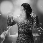 Ebru Gündeş Instagram - Rüzgar söylüyor …