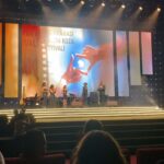 Ece Yüksel Instagram - 29. Adana Altın Koza Film Festivali’nde en iyi kadın oyuncu ödülünü kazanmanın gururunu yaşıyorum! Filmimiz @elailehilmiveali_themovie 7 ödül kazandı çok mutluyuz 🎈 Ayrıca elbisem için @shop_loveonfriday ve saç aksesuarım için @elipeacock ‘a çok teşekkürler 🥰 I won the best actress award in 29th International Adana Film Festival and i’m very proud! Our film @elailehilmiveali_themovie won 7 awards , we couldn’t be happier 🎈 Ik heb de beste actrice prijs gewonnen op het Internationale Adana Film Festival en ik ben super trots! Onze film @elailehilmiveali_themovie heeft 7 prijzen gewonnen, we zijn heel blij 🎈 Adana, Turkey
