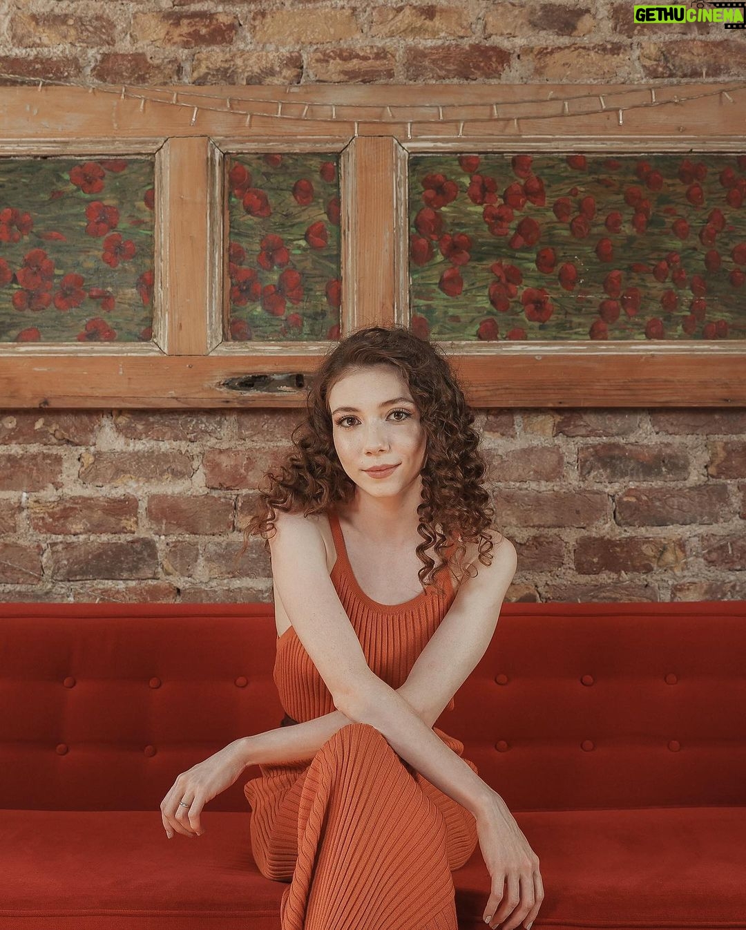 Ece Yüksel - 4.9K Likes - Milliyet Sanat’ın Eylül sayısında @asumaro ile yaptığımız keyifli röportajı bulabilirsiniz. Fotoğraflar @ozanguzelce
@milliyet_sanat