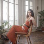 Ece Yüksel Instagram - Milliyet Sanat’ın Eylül sayısında @asumaro ile yaptığımız keyifli röportajı bulabilirsiniz. Fotoğraflar @ozanguzelce @milliyet_sanat