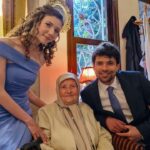 Ece Yüksel Instagram - 4 Haziran’da nişanlandık 💕 nice mutlu, birbirimize böyle sevgiyle baktığımız yıllarımız olsun. Bu özel günümüzde yanımızda olan ailemize ve sevdiklerimize teşekkür ederiz 🌸 We got engaged on 4th of June 💕 I wish we’ll have many years together full of love and happiness. We would like to thank our family members for being with us on our special day 🌸