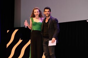 Ece Yüksel Instagram - 41. İstanbul Film Festivali’nden en iyi kadın oyuncu ödülünü kazandım 🎈 çok mutlu ve gururluyum. Başta yönetmenimiz Ziya Demirel’e sonra tüm film ekibimize teşekkürler. 
I won the best actress award at the 41st Istanbul Film festival, i’m very happy and proud. Thanks to our director Ziya Demirel and our crew. 

Ayrıca kıyafetim için anneciğime, saçım ve makyajım için @esmaekeskin e teşekkürler ❤️