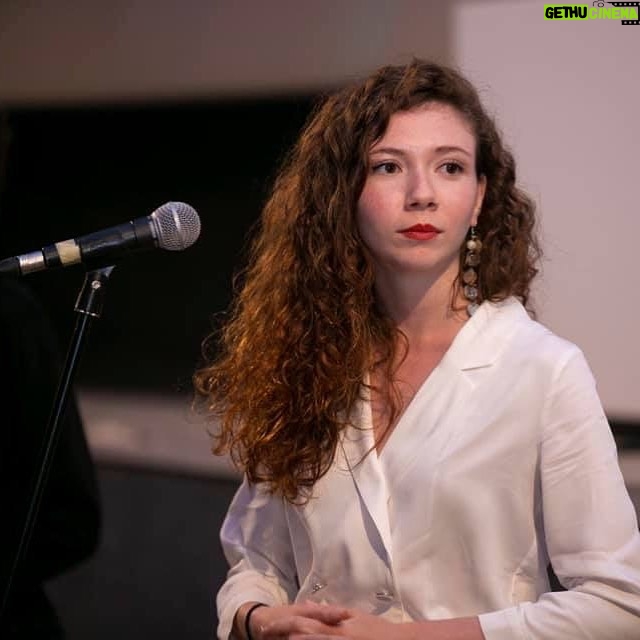 Ece Yüksel Instagram - Boğaziçi Film Festivali Bağlılık Aslı söyleşisi 🎤 Teşekkürler @bogaziciff