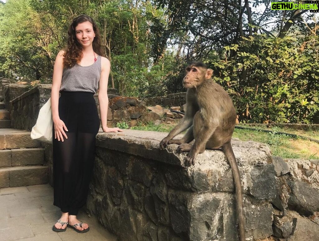 Ece Yüksel Instagram - #monkey 🐒❤ Elephanta Caves