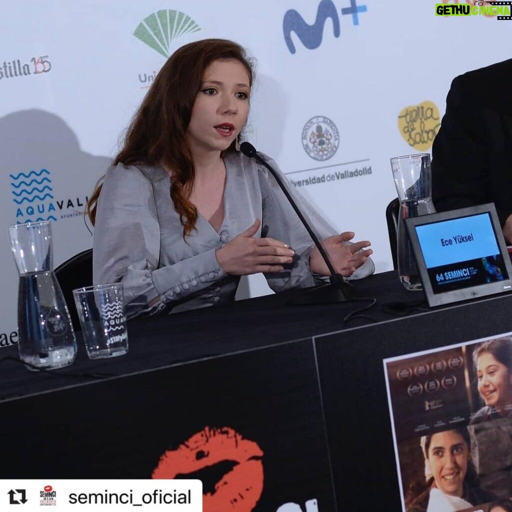 Ece Yüksel Instagram - @seminci_oficial press conference @ataleofthreesistersmovie Teatro Calderón Valladolid