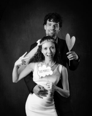 Ece Yüksel Instagram - Thanks 2022 ❤️ it’s been an unforgettable year #justmarried
Photo by @studioblackwhite_ 🙏🏼