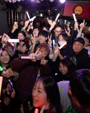 Ed Sheeran Instagram - Japan, I love you so much. Wel be back again soon. Taiwan next ! 📸 @marksurridge