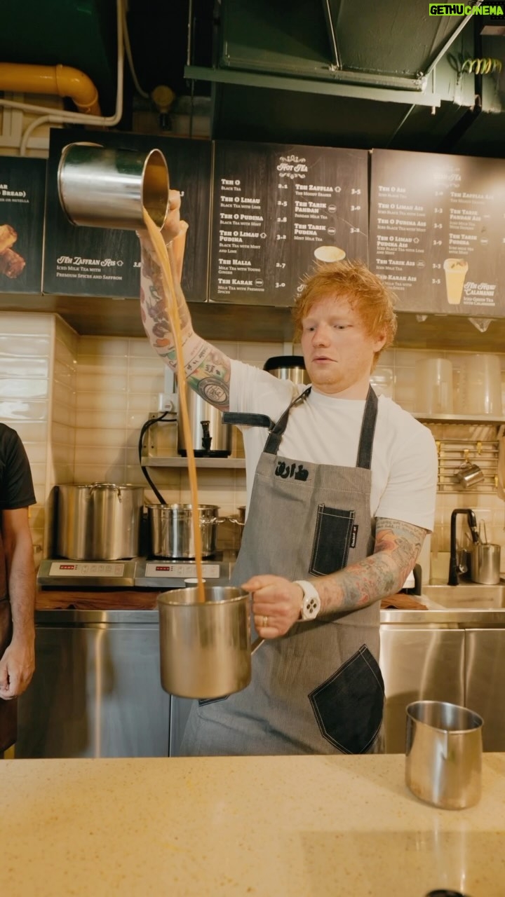 Ed Sheeran Instagram - Had @deniseteojiaqi take me round Singapore today to show me some local food and drink. Looking forward to the show later ! Great to be back