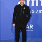 Ed Westwick Instagram - @amfar gala with @astonmartin wearing the classic @giorgioarmani ✨Thank you @armanibeauty for the look and @fredjewelry for the most incredible piece of jewelry I have ever had the pleasure of wearing. A sparkly night. The fight against hiv/aids continues..