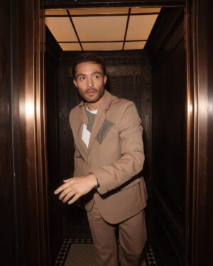 Ed Westwick Instagram - Love in an elevator (head-butt line up slide 2)