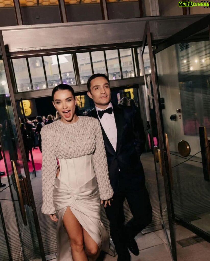 Ed Westwick Instagram - @bafta weekend photo roundup. @moalturki @iamamyjackson there’s no better company ! Congratulations to all the nominees and winners! It’s been such an amazing year for films! I still have so many to see though! Xx Royal Festival Hall