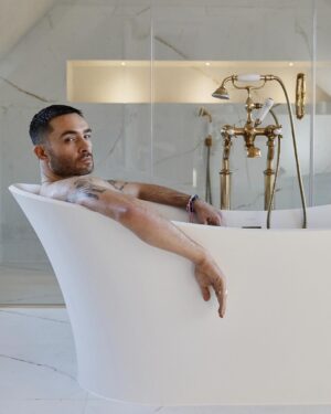 Ed Westwick Instagram - Another little sneak inside. Tub Talk at the casa. @lussostone & @quornstoneofficial setting the tone.