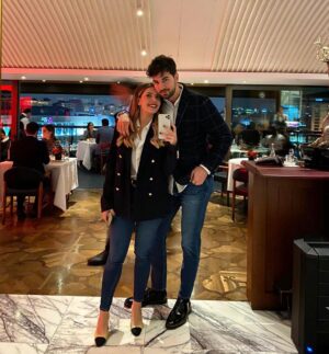 Eda Ece Instagram - 3 yıl geçmiş hello 4❤️‍🔥🥂🧿