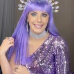 Eda Ece Instagram - Maske Kimsin Sen az sonra başlıyor!!! Ben geçmişe dönüp baktığımda ne looklar yaptığımızı görmek istiyorum bunlar onun için😂🧐💜 #respectart #lifeiscolorful #maskedsinger #maskekimsinsen #maskedsingerturkey