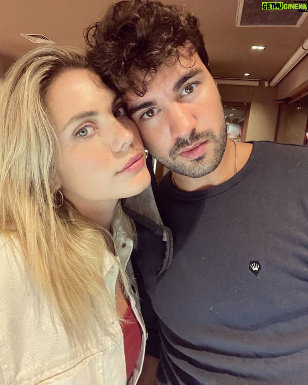 Eda Ece - 685.5K Likes - Gerçek hayat!♥️🧿