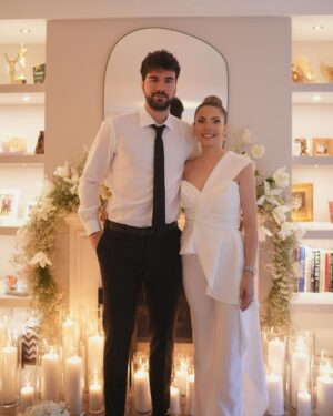 Eda Ece Instagram - 🧿🤍♾️💍🍾