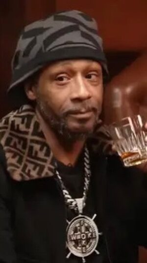 Eddy King Instagram - How Katt Williams reads 3000 books a year🤣🤣🤣 #kattwilliams #standupcomedy