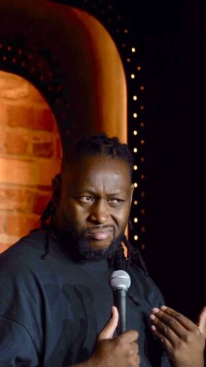 Eddy King Instagram - Vasectomie+45 rep💪🏾 🤣🤣🤣🤣 merci! Encore à tous ceux et celles qui étaient la dimanche à mon rodage!!🙏🏾🙏🏾❤️❤️ 
.
.
.
.
.
.
.
.
#vasectomie #vasectomy #standupcomedy #humour #standupfrance #foryou #pourtoi #contraception