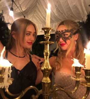 Eden McCoy Instagram - 🎀Do u recognize me 🕯🦢