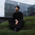 Edward Chen Instagram – 最近秋天來了，經常下雨，不過即便陰雨天，身著ZEGNA Oasi Cashmere帶來的溫暖感覺，配上Triple Stitch奢華休閒鞋的舒適感，都能夠保證city walk滿分好森情！順便推薦大家去新開幕的臺中大遠百店逛逛，也許可以發現驚喜
#OASICASHMERE  #ZEGNAFW23
@zegnaofficial
