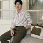 Edward Chen Instagram – 陽光是刺眼的，草地是鬆軟的，和#bottegaveneta 的午後是開森的

#BV七夕限定系列