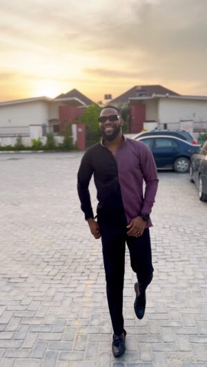 Efa Iwara Instagram - Come and look…
#TriplTgreatEFA
👕: @ishegunbespoke_