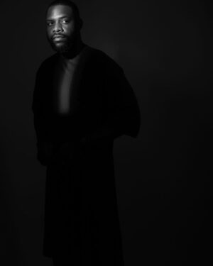 Efa Iwara Instagram - John 1:5. “The light shines in the darkness, and the darkness has not overcome it.” 
Regardless of how bad things may seem or how bad things could get, there’s always HOPE.
#TripleThreatEFA
🧥: @curban_place 
📸: @lanreay