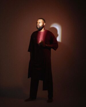 Efa Iwara Instagram - John 1:5. “The light shines in the darkness, and the darkness has not overcome it.” 
Regardless of how bad things may seem or how bad things could get, there’s always HOPE.
#TripleThreatEFA
🧥: @curban_place 
📸: @lanreay