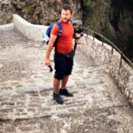 Eftyhis Bletsas Instagram - Καλησπέρα! Αυτό το Σάββατο θα παίξει το Happy Traveller την Κόνιτσα. Το επεισόδιο είναι από τα μεγάλα σε διάρκεια (60 λεπτών) και θα ξεκινήσει νωρίτερα στις 17:15.
