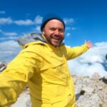 Eftyhis Bletsas Instagram - Αυτό το Σάββατο έχουμε βουνίσιο #happytraveller εντός Ελλάδος στο ασέληνο όρος, κοινώς στην Γκιώνα στη Φωκίδα, το πέμπτο ψηλότερο βουνό της Ελλάδας με κορυφή την πυραμίδα στα 2508 μέτρα. Στο περσινό επεισόδιο του Γράμμου είχαμε πει επόμενη είναι η Γκιώνα. Τώρα ποιο βουνό είναι επόμενο; #fokida #giona