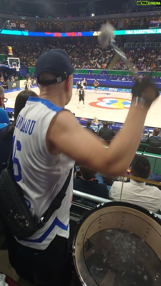 Eftyhis Bletsas Instagram - Έλα ρε τρέλα!!! #GRENZL #fibawc MOA Arena, Mall Of Asia