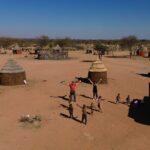 Eftyhis Bletsas Instagram - Himba village gang! #HappyTraveller #Namibia Ταξιδιάρα με @cosmoramatravel Διαβάστε περισσότερα για τους Χίμπα στο προφίλ της @electra_asteri