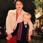 Egor Bulatkin Instagram – У меня не было своего выпускного, а теперь есть! Песня ВЫПУСКНОЙ уже на всех музыкальных площадках👨‍🎓 (ссылка в сторис) жду ваши видео под трек 🔥

Поздравляю всех тех, кто выпускается в этом году. Впереди захватывающая и уникальная жизнь. Все только начинается! Верьте в себя и свои силы. Ваши мечты – реальны. Всё получится! Я в вас верю❤️