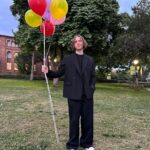 Egor Bulatkin Instagram - У меня не было своего выпускного, а теперь есть! Песня ВЫПУСКНОЙ уже на всех музыкальных площадках👨‍🎓 (ссылка в сторис) жду ваши видео под трек 🔥 Поздравляю всех тех, кто выпускается в этом году. Впереди захватывающая и уникальная жизнь. Все только начинается! Верьте в себя и свои силы. Ваши мечты - реальны. Всё получится! Я в вас верю❤️