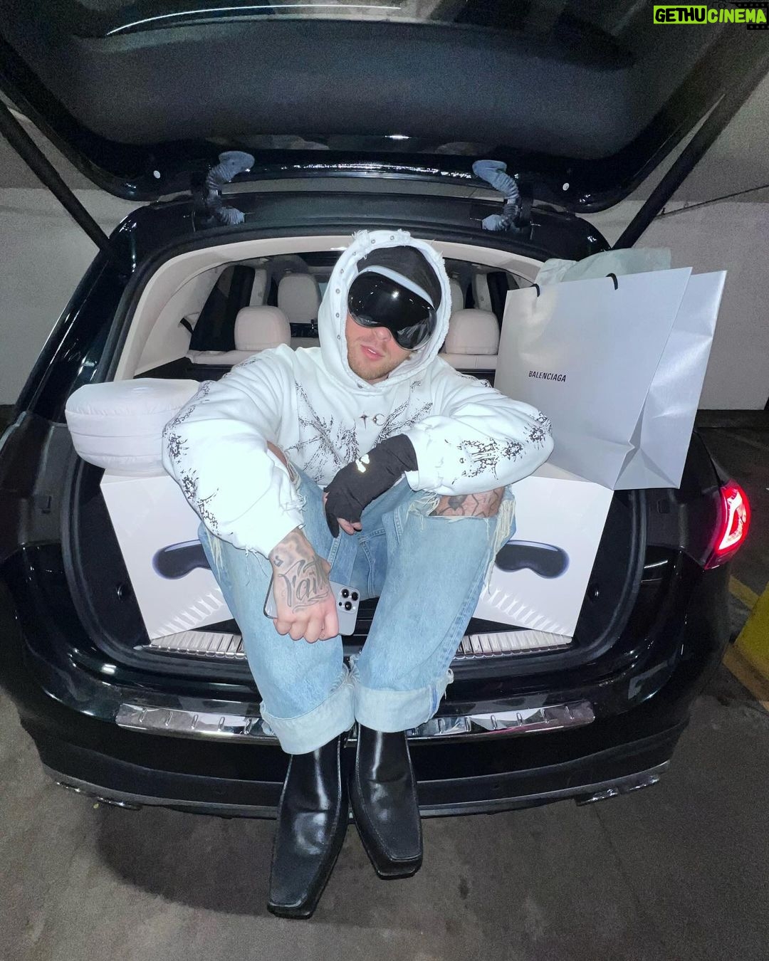 Egor Bulatkin Instagram - got my vision Future