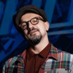 Egor Druzhinin Instagram - Говорят, что творческий человек «вечно витает в облаках». Но как с такой чертой добиться успеха? Жизненный и профессиональный опыт показал мне, куда и как витать, чтобы взобраться к этим самым облакам ☁️ Вместе с «Уроками Легенд» я создал онлайн-курс «Творчество — путь к свободе»: поделюсь своим опытом и дам советы, которые не только помогут отрастить крылья, но и составить пошаговый план по достижению мечты. Подробнее по ссылке в профиле @urokilegend.ru