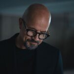 Egor Druzhinin Instagram - В самом разгаре съемки нового сериала «Неверные» - совместного детища «Студии Видеопрокат» и «НМГ студии». Необычная история с неоднозначными героями. Главная героиня - талантливый адвокат с обостренным чувством справедливости, страдающая от алкогольной зависимости. Ее пристрастие разрушает ее семейную жизнь, но, как ни странно, является ее самым сильным секретным оружием в борьбе за справедливость. Мой герой, Елагин, единственный, кто протянет Ольге руку помощи в трудную минуту, но будет наказан за свою «отзывчивость». Режиссер - Алексей Кузьмин-Тарасов, автор идеи и креативный продюсер - Аня Колчина, исполнительный продюсер - Настя Гомиашвили ❤️, оператор - Николай Желудович, художник - Петр Буршин, продюсеры: Ф.Бондарчук, Д.Табарчук, М.Рыбаков, А.Корецкая, А.Киселев, Ж.Крыжовников, Д.Уточкин. В ролях: Оксана Акиньшина, Роман Евдокимов, Ваня Добронравов, ваш покорный слуга и другие прекрасные актеры:-) #неверныесериал #студиявидеопрокат #нмгстудия #wink