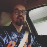 Egor Druzhinin Instagram - Если вы ещё не записались в @ked.laboro - это большая ошибка:-))) КЕД-ЛАБ- это: А) 8 часов ежедневных постановочных репетиций в просторных, светлых залах @strogino_cc каждый день с13 по 17 июня, В) это четверо лучших хореографов - резидентов первой лаборатории: @galyagorbunova @dimamaslennikov @stk_exp @artemvolosov , В) это ежедневные вечерние показы работ резидентов лаборатории и mentor talk хореографов, Г) это показ спектакля «ЁМИ» от @alena_gumennaya и public talk с Аленой, Д) это мастер-класс от @vvarnava для всех участников и, наконец, Е) это участие в спектакле «Раболатория» 17го июня на отлично оснащённой сцене Строгино-центр. В этом спектакле будут представлены все участники в четырёх работах четырёх хореографов первой лаборатории. Этот спектакль продемонстрирует достижения «лаборантов» и возможно войдёт в репертуар Строгино-центр. Приобрести абонементы в КЕД-ЛАБ и/или билеты на «Раболаторию» можно на страничке @ked.laboro #кедлаб #kedlab #кед #строгиноцентр