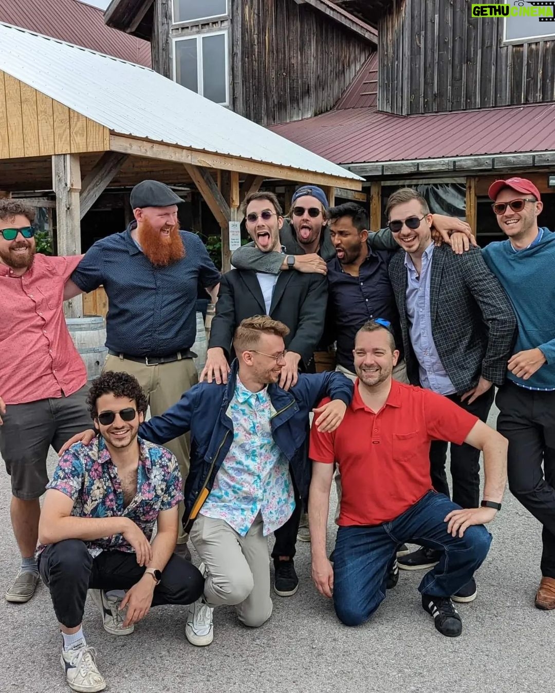 Ehren Kassam Instagram - Congrats to an amazing(ly tall) human being named Jake who is going to be getting married soon!!! Bachelor's doing bachelor things like wine tastings and DnD ! Niagara Falls, Ontario