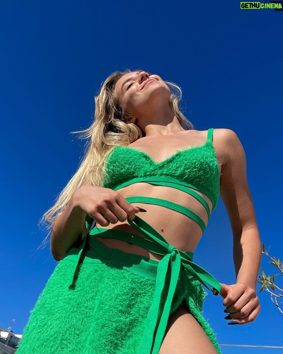 Ekaterina Adushkina Instagram - И биться сердце стало чаще!💔 Ibiza